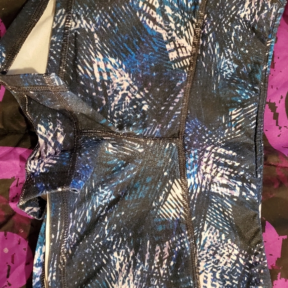 Fleo Athletic Shorts - Picture 4 of 7